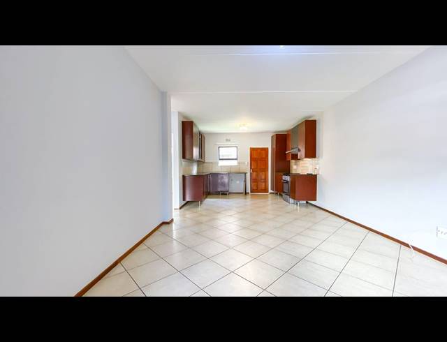 2 BEDROOM TOWNHOUSE FOR SALE IN ALBERTSDAL